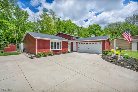 20150 Jefferson Ct, Strongsville, OH 44149