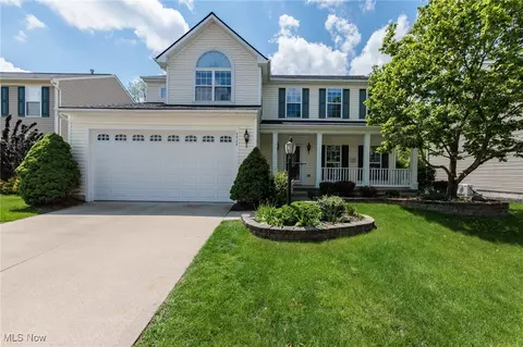 4928 Treeline Dr, Brunswick, OH 44212