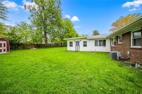 608 Lyndon Ave, Ashtabula, OH 44004 photo 5