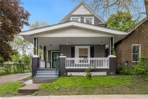 3323 W 58th St, Cleveland, OH 44102