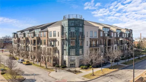 16800 Van Aken Blvd #310, Shaker Heights, OH 44120