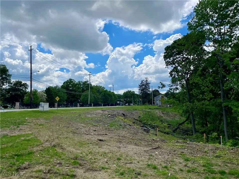  9025 Jackson St, Mentor, OH 44060 photo 4