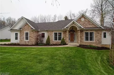 6526 Deer Haven Dr, Concord, OH 44077