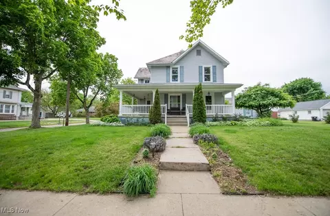 502 W Main St, Malvern, OH 44644