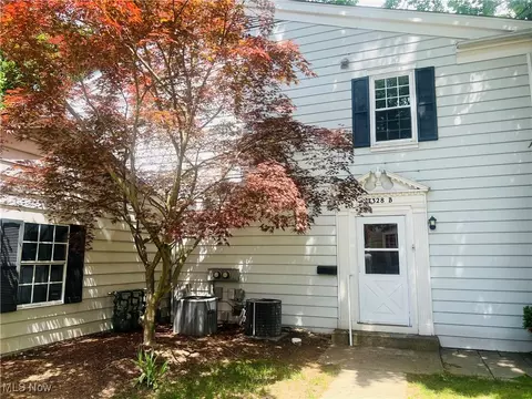 7328 Foxmill Rd, Mentor, OH 44060 photo 2