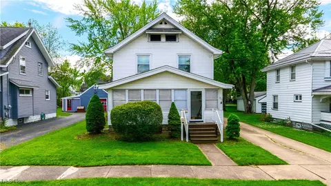 322 Oak Knoll Ave, Newton Falls, OH 44444