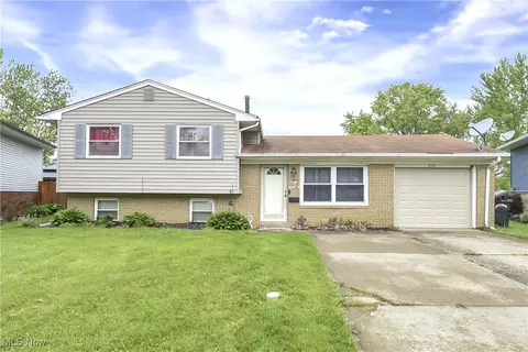 816 Sherwood Dr, Elyria, OH 44035