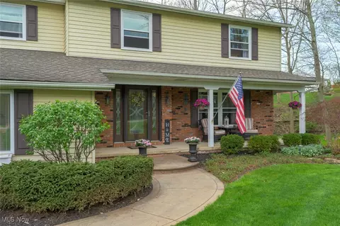6352 Creekside Trl, Solon, OH 44139 photo 3
