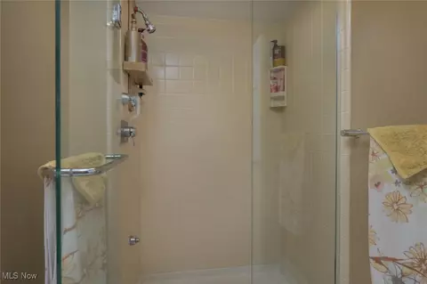 6352 Creekside Trl, Solon, OH 44139 photo 28