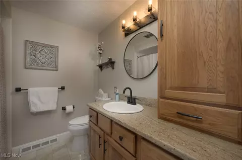 6352 Creekside Trl, Solon, OH 44139 photo 34