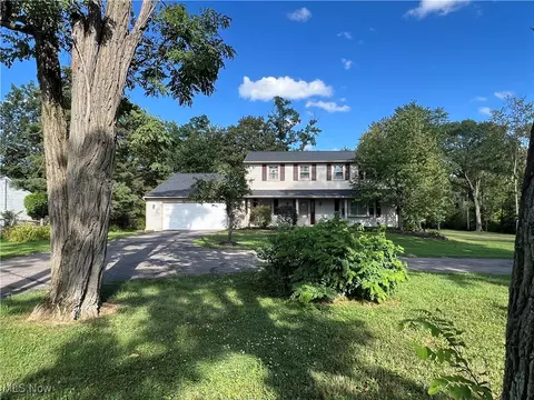 2165 Stony Hill Rd, Hinckley, OH 44233