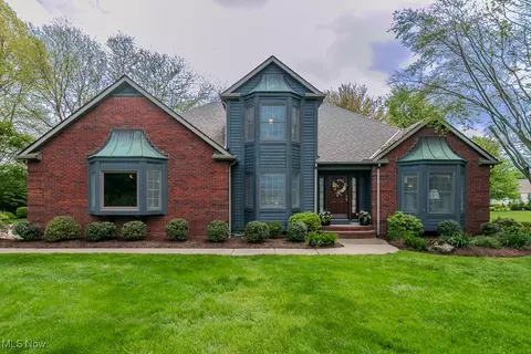 Exterior - 1410 Stowe Rd, Saybrook, OH 44004 photo 2 of 14