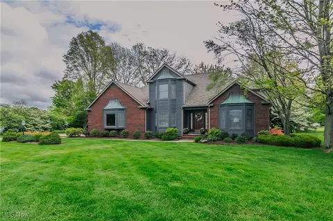 1410 Stowe Rd, Saybrook, OH 44004