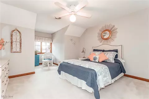 Bedroom - 1410 Stowe Rd, Saybrook, OH 44004 photo 2 of 3