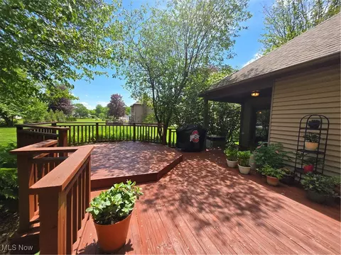 Exterior - 1410 Stowe Rd, Saybrook, OH 44004 photo 10 of 14