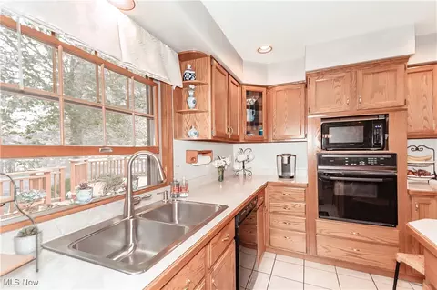 Kitchen - 1410 Stowe Rd, Saybrook, OH 44004 photo 1 of 5
