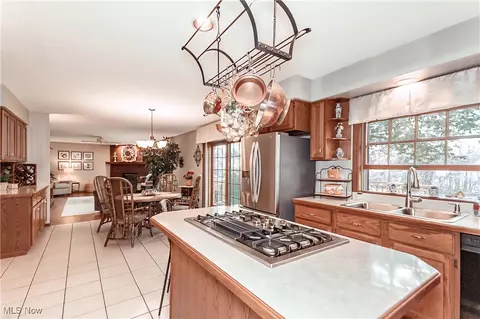 Kitchen - 1410 Stowe Rd, Saybrook, OH 44004 photo 2 of 5