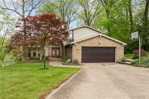 2990 Wildridge Dr NW, Massillon, OH 44646