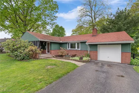 2622 Brunswick Rd, Youngstown, OH 44511