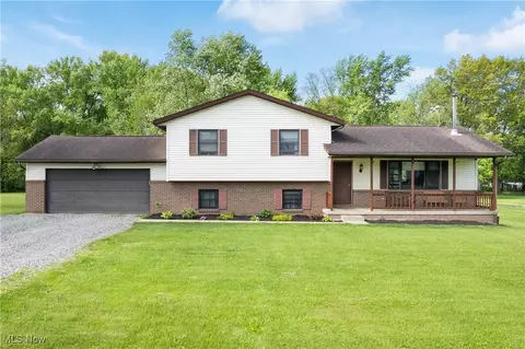 1473 Locust St, Canal Fulton, OH 44614