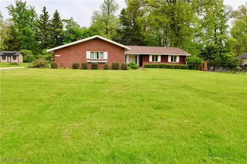 151 Northview Rd, Canfield, OH 44406