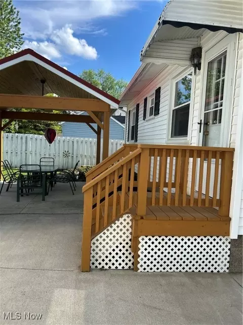 281 N Pardee St, Wadsworth, OH 44281 photo 18