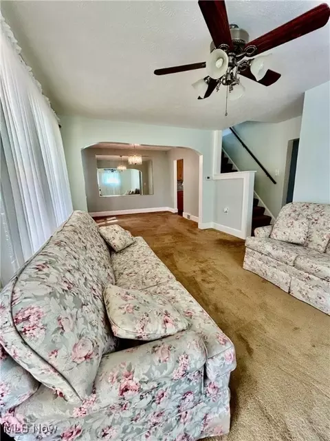 281 N Pardee St, Wadsworth, OH 44281 photo 4