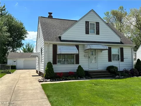 30432 Mildred Dr, Willowick, OH 44095