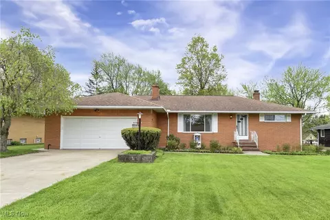 1159 Orchardview Rd, Seven Hills, OH 44131