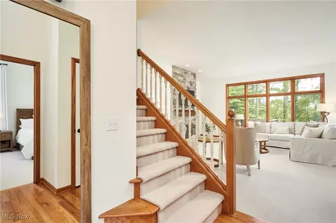 Entry Way - 4012 Stonebridge Blvd, Copley, OH 44321 photo 1 of 2