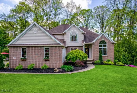 4012 Stonebridge Blvd, Copley, OH 44321