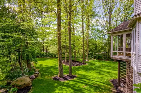 Exterior - 4012 Stonebridge Blvd, Copley, OH 44321 photo 8 of 11