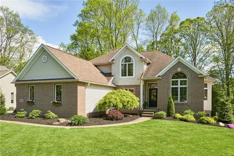 Exterior - 4012 Stonebridge Blvd, Copley, OH 44321 photo 2 of 11