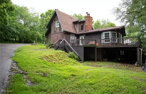 3187 Parkland Dr SW, Carrollton, OH 44615