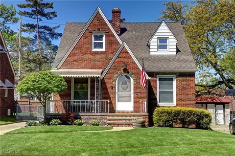 4778 Broadale Rd, Cleveland, OH 44109