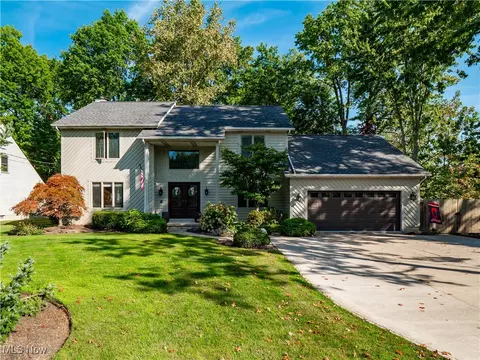 30814 Schwartz Rd, Westlake, OH 44145