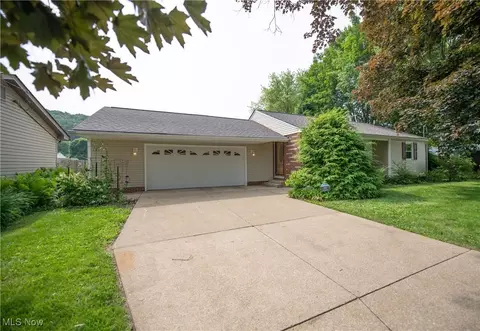 809 Mcdaniel Ave, Minerva, OH 44657 photo 3