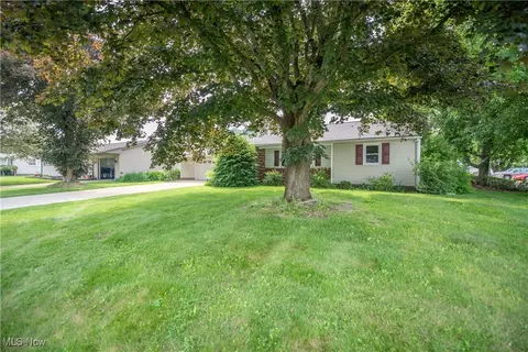 809 Mcdaniel Ave, Minerva, OH 44657 photo 2