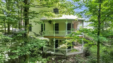 20765 Quarry Rd, Wellington, OH 44090