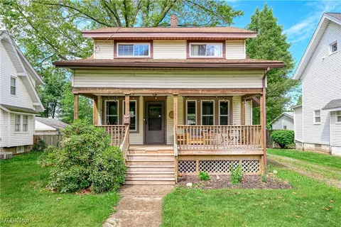 2534 6th St, Cuyahoga Falls, OH 44221