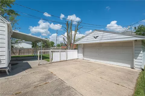 225 Longfellow St, Elyria, OH 44035 photo 24