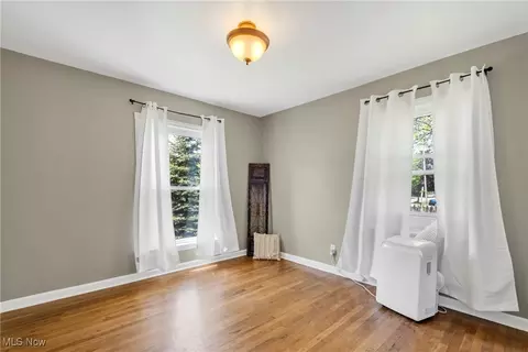 225 Longfellow St, Elyria, OH 44035 photo 16