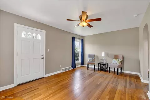 225 Longfellow St, Elyria, OH 44035 photo 7