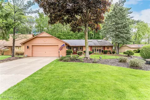 10595 Shale Brook Way, Strongsville, OH 44149