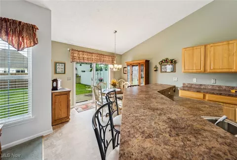 4579 Fields Way, Lorain, OH 44053 photo 9