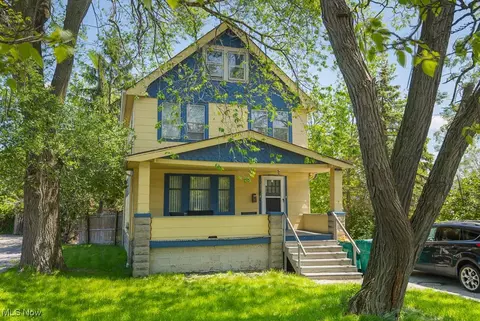 17421 Broadway Ave, Maple Heights, OH 44137