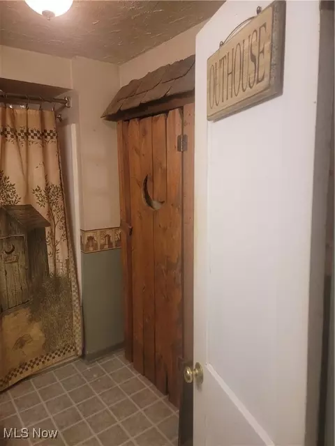 9788 E River Rd, Elyria, OH 44035 photo 21