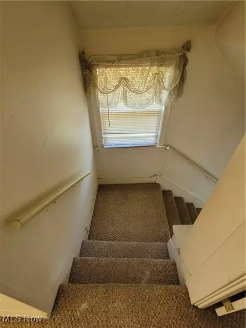 9788 E River Rd, Elyria, OH 44035 photo 5