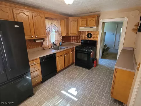 9788 E River Rd, Elyria, OH 44035 photo 6