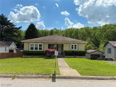 260 Miller Ave, Weirton, WV 26062